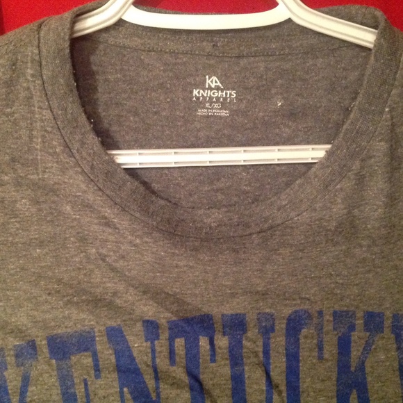University of Kentucky tshirt - Picture 2 of 3